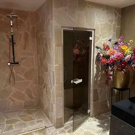 فندق مبيت وإفطار Goud